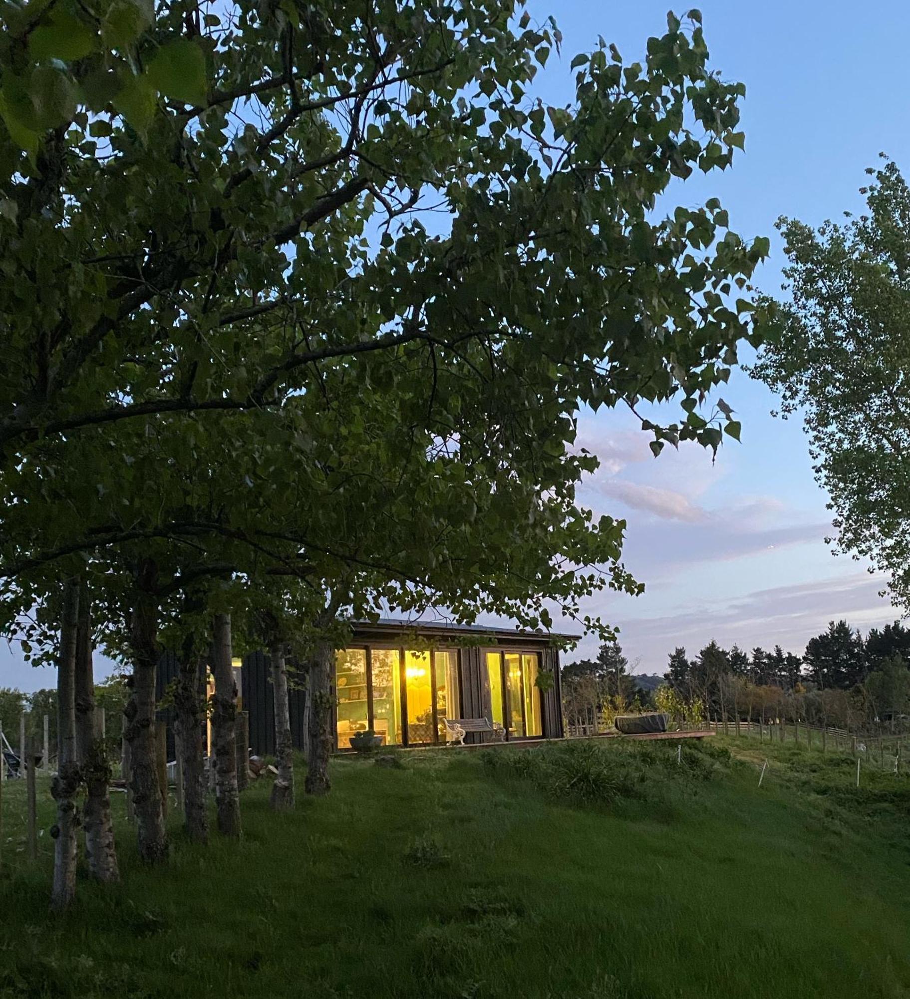 Stablehouse Garden Shed Villa Masterton Exterior photo
